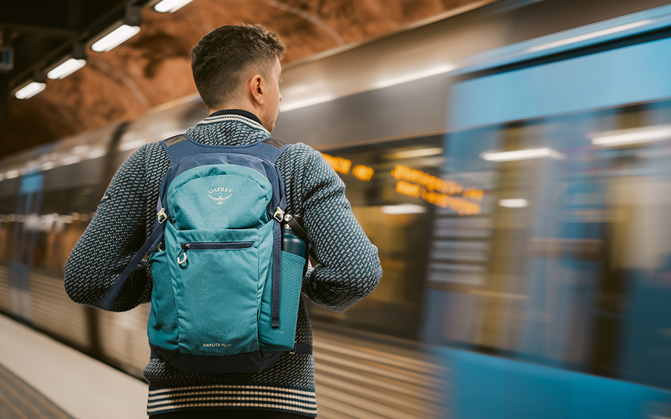 Hamish Frost climbing 