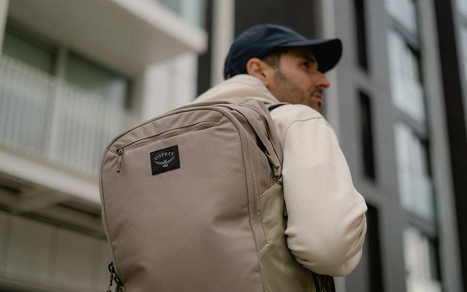 Woman wearing a Columbia grey hat