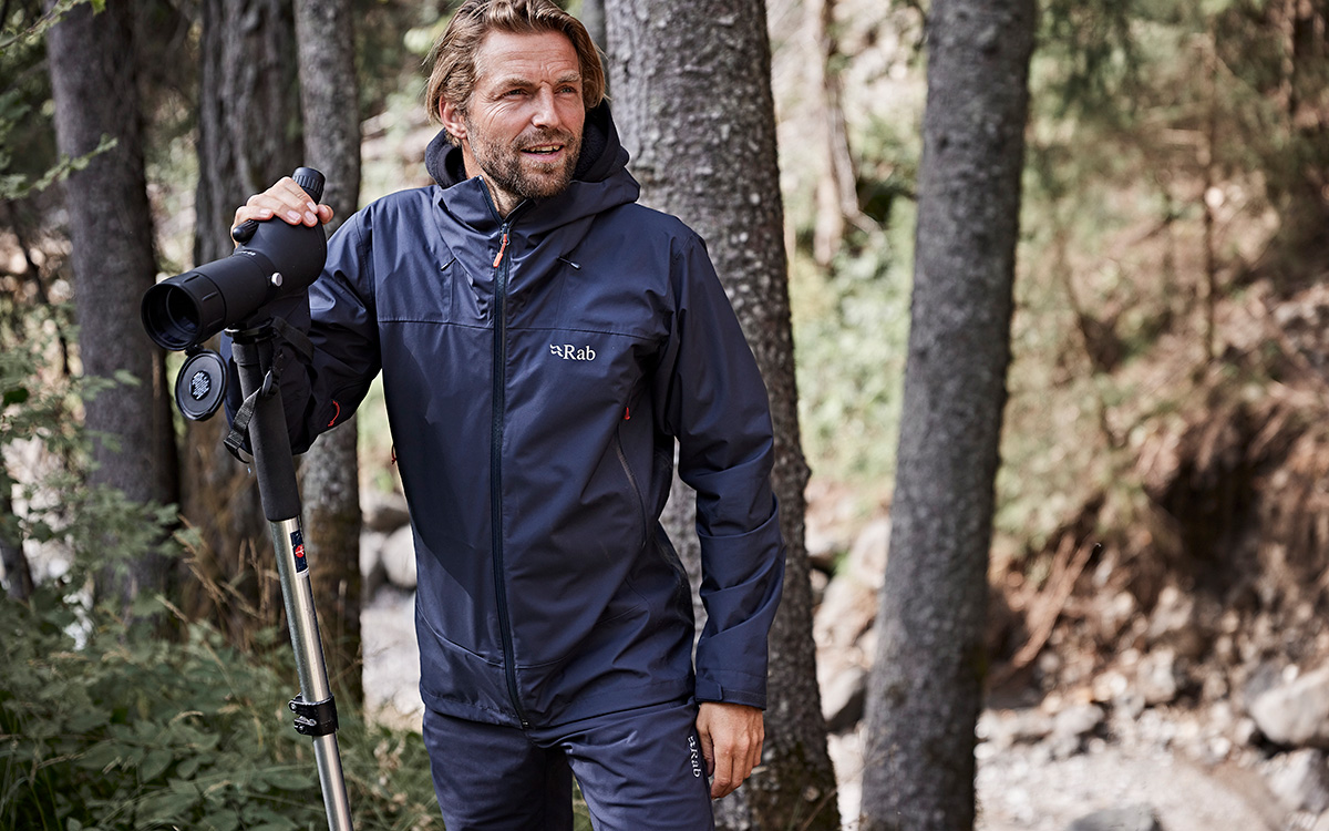 Hamish Frost climbing 