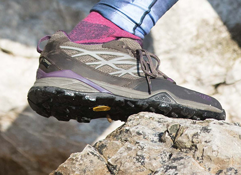 womens-approach-shoes