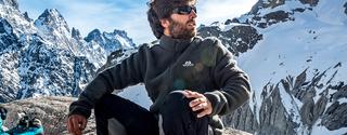 Man wearing a Fleece
