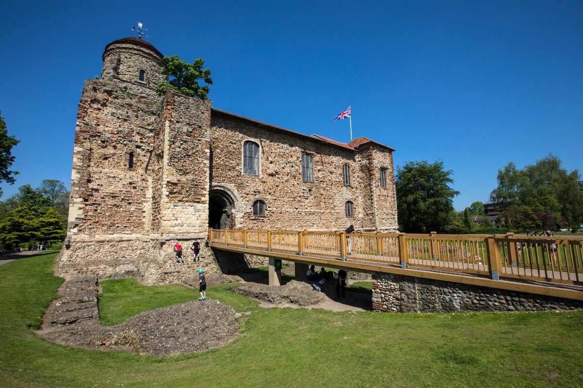 The bridge up to Colchester castle 
