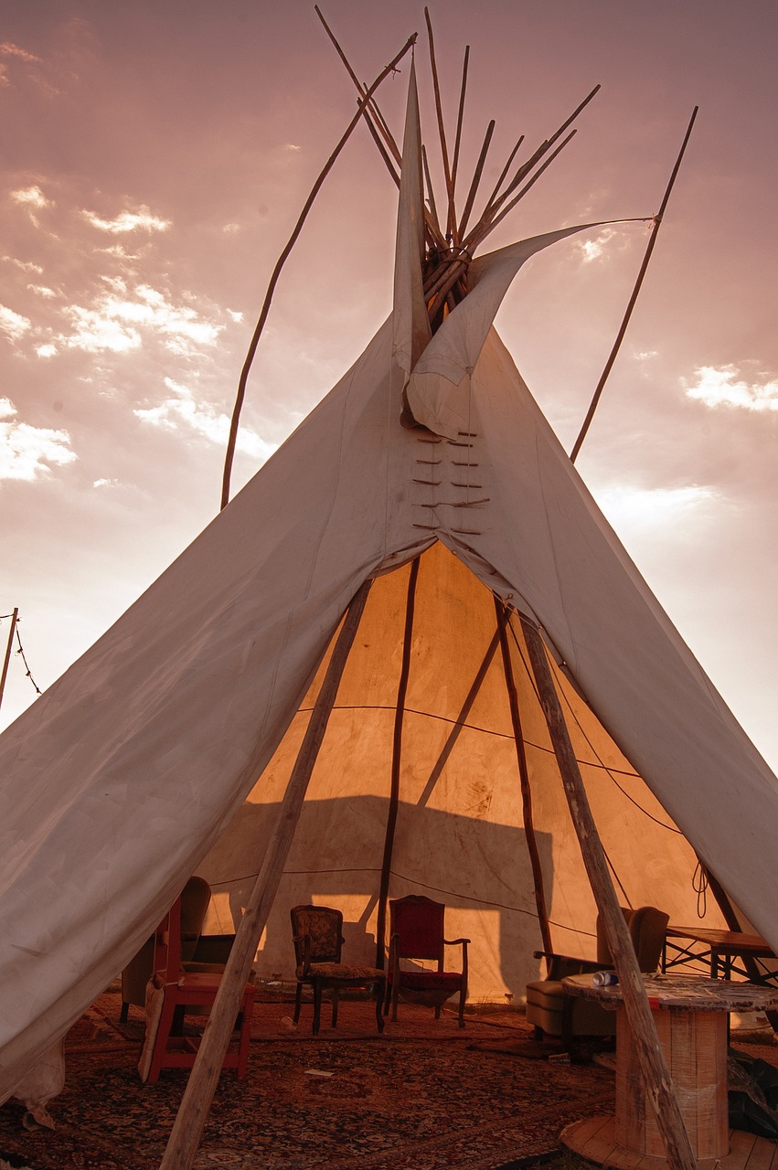 An image of a teepee 